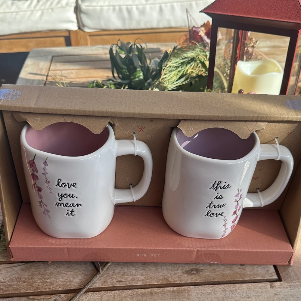 Rae Dunn set of 2 valentines mugs 19.5 ozs